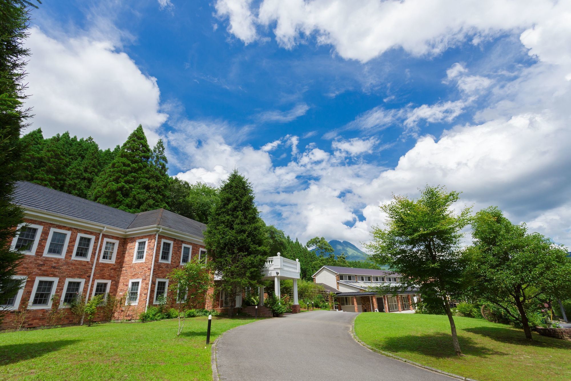 Yufuin Hotel Mori-No-Terrace Экстерьер фото